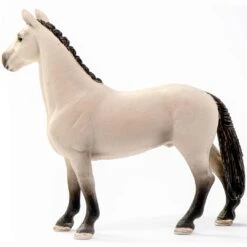 Schleich Hannoverian Gelding Red Dun Toy -Wrangler || Schleich || ROPER Shop img57259 schleich hannoverian gelding red dun toy